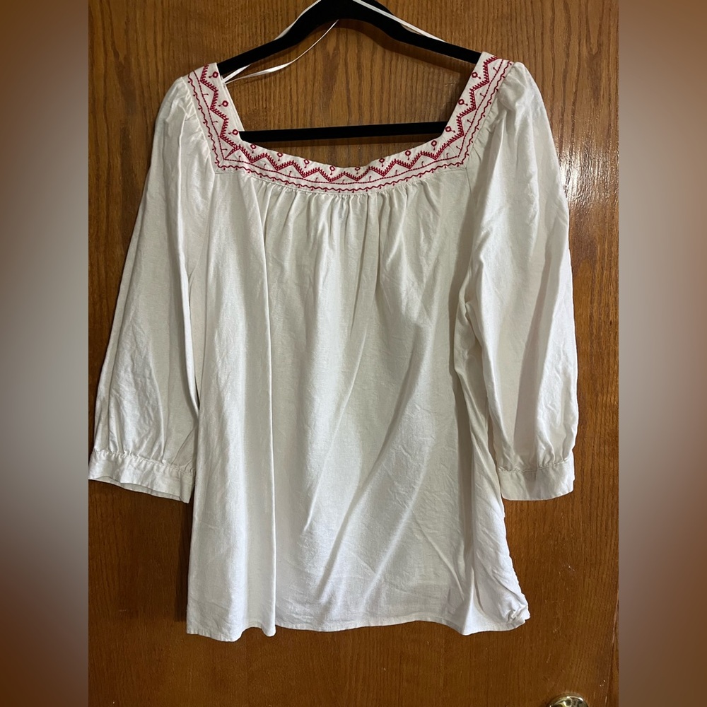 Universal Thread White Peasant Top with Red Embroidered Yoke - Picture 4 of 4